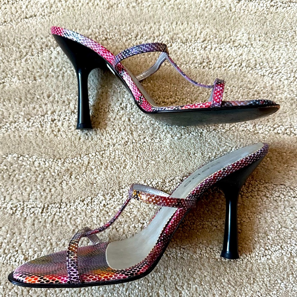 Bebe Leather Snake Print T Strap Slip On High Heel Sandal Y2K Purple Pink Sz 8.5 - Picture 5 of 16